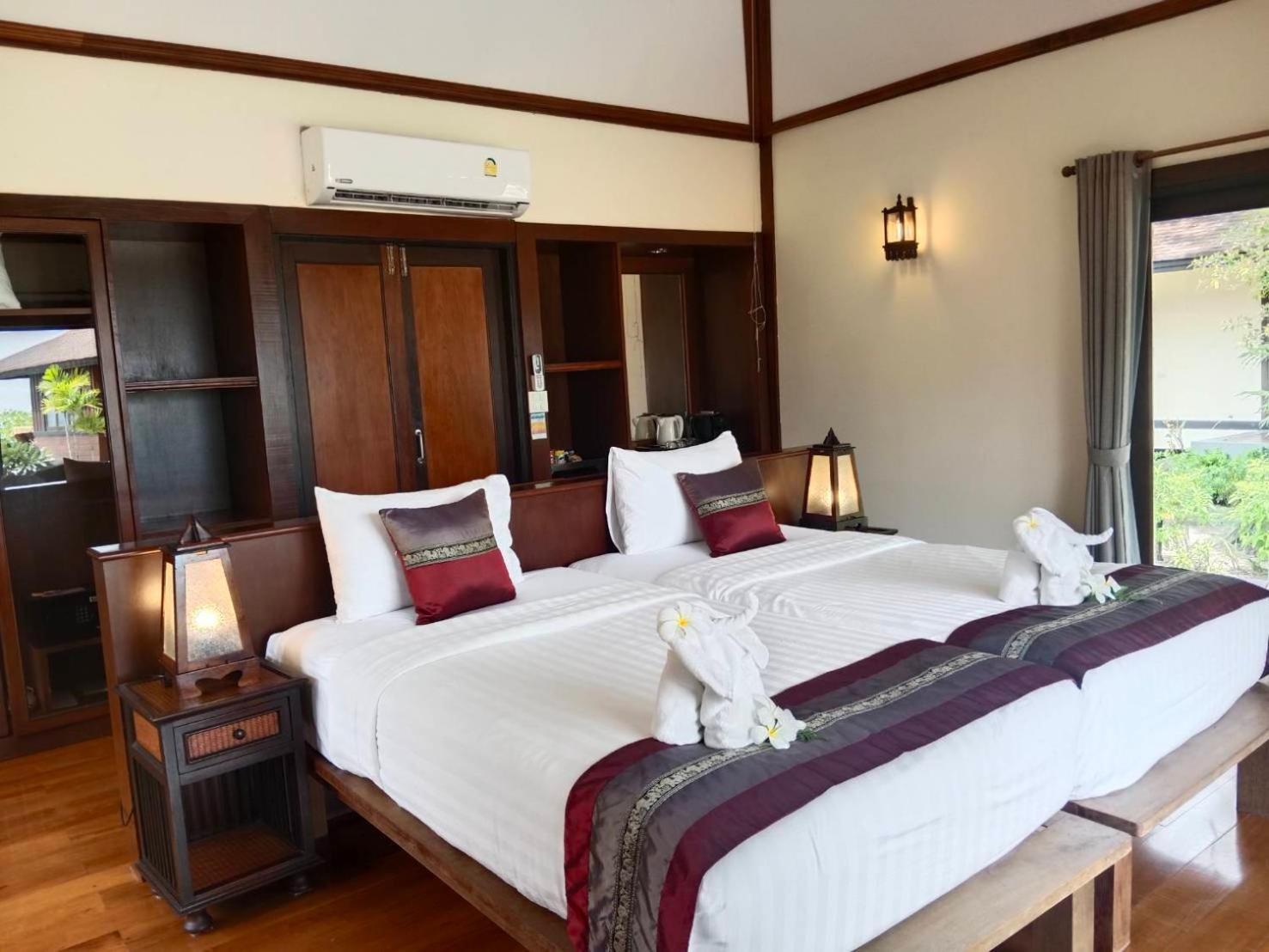 Koh Mook Sivalai Beach Resort Exterior photo